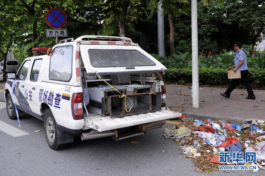 广州一垃圾箱发生爆燃 致一名环卫女工受伤