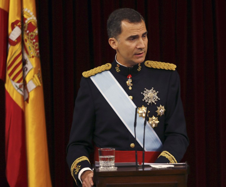 西班牙新国王费利佩六世正式宣誓登基(组图)