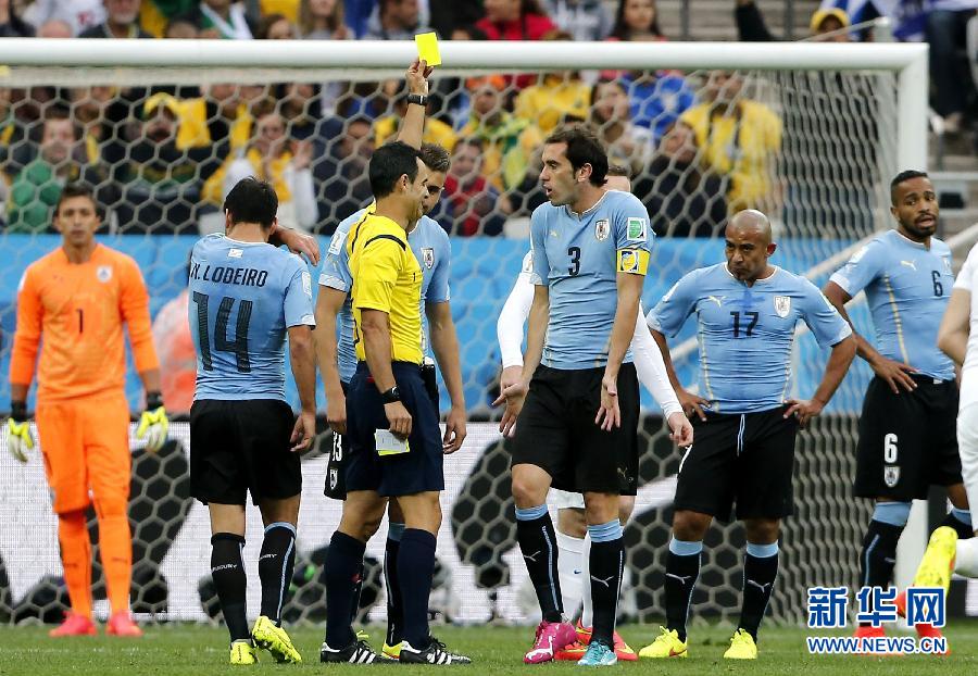 乌拉圭球队出名球员_乌拉圭球员围攻裁判_阿根廷裁判 法国乌拉圭