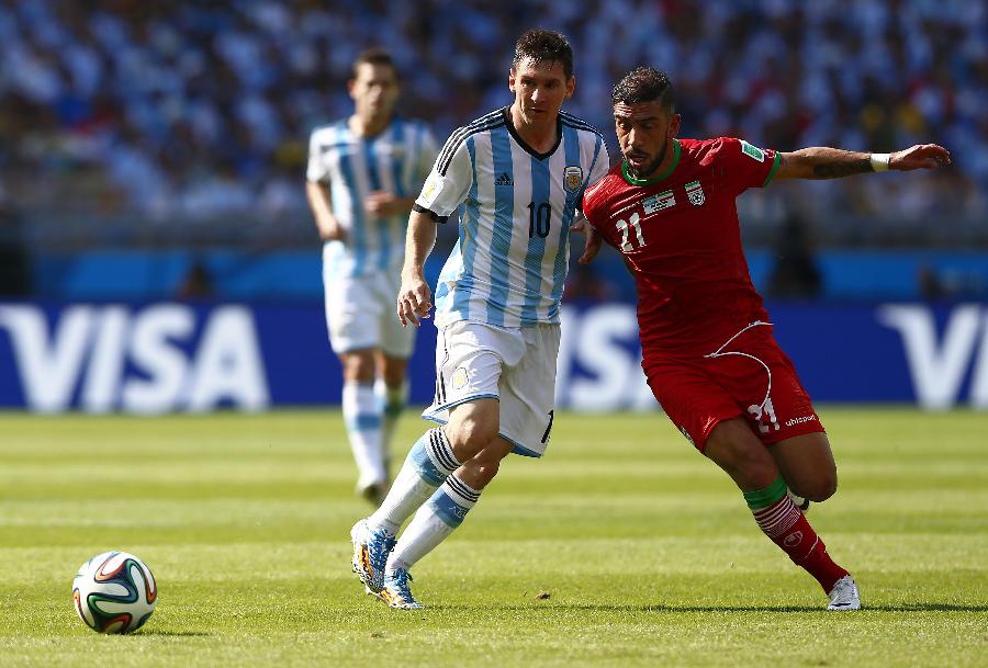 (世界杯)(15)足球--小组赛F组:阿根廷队对阵伊朗