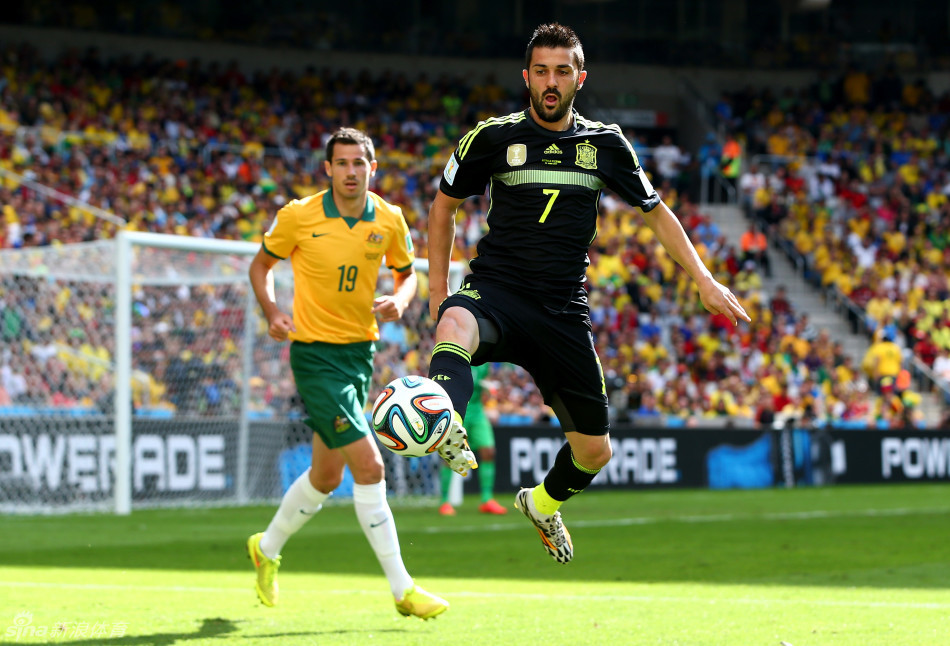 西班牙3-0澳洲双双出局 比利亚托雷斯进球(组图