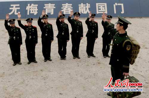 北京大学生士兵退役考研加10分 入伍补助增万