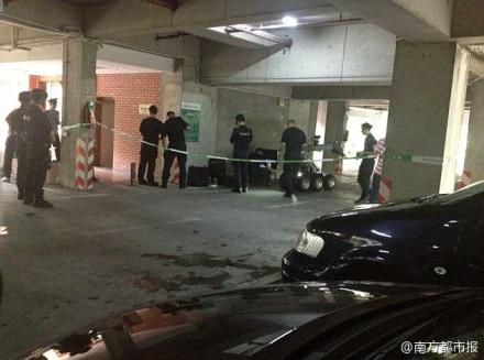 车底发现疑似爆炸物 深圳警方启用防爆机器人排险