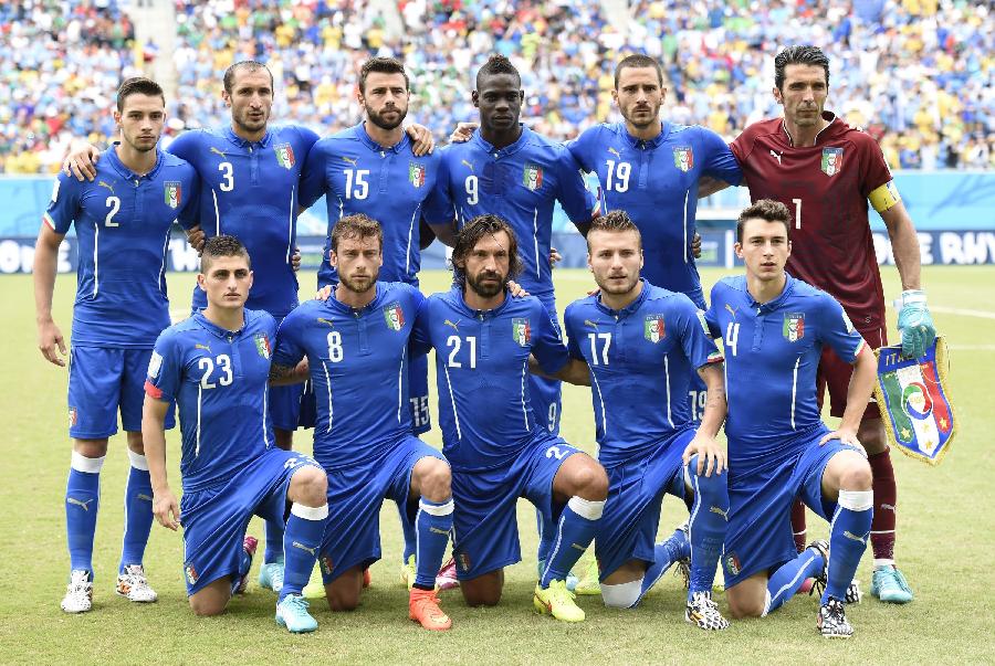 (世界杯)足球--小组赛D组:意大利队首发阵容(图