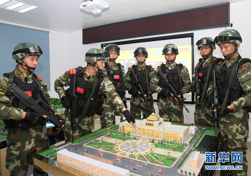 武警反恐维稳系列报道:广西总队特勤中队代理排长廖其炜(组图)