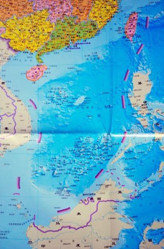 竖版中国地图问世 南海海域和岛屿与大陆为同一比例尺-中国学网-中国IT综合门户网站