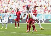 进球回放：加纳进攻撞主裁 葡萄牙队反击造乌龙