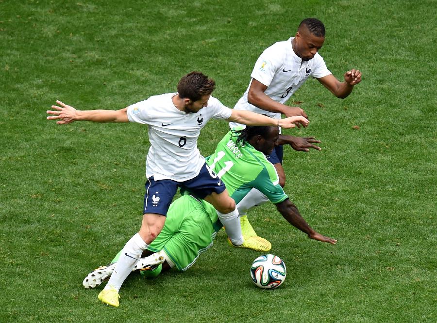 (世界杯)(69)足球--法国队对阵尼日利亚队(图)-搜狐滚动
