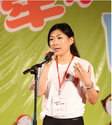 图2:香江社会救助基金会秘书长刘楸妍发表讲话