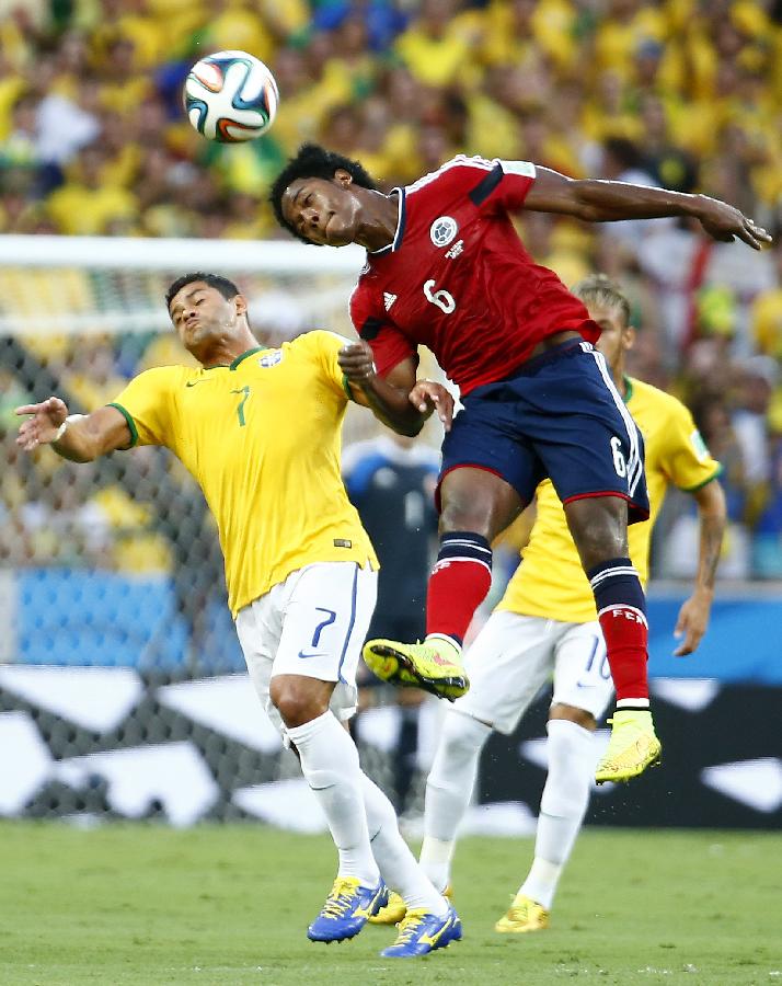 (世界杯)(30)足球--巴西队对阵哥伦比亚队(图)-搜狐滚动
