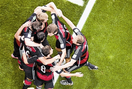 世界杯半决赛德国霸气胜出- 7比1,战车碾碎巴西