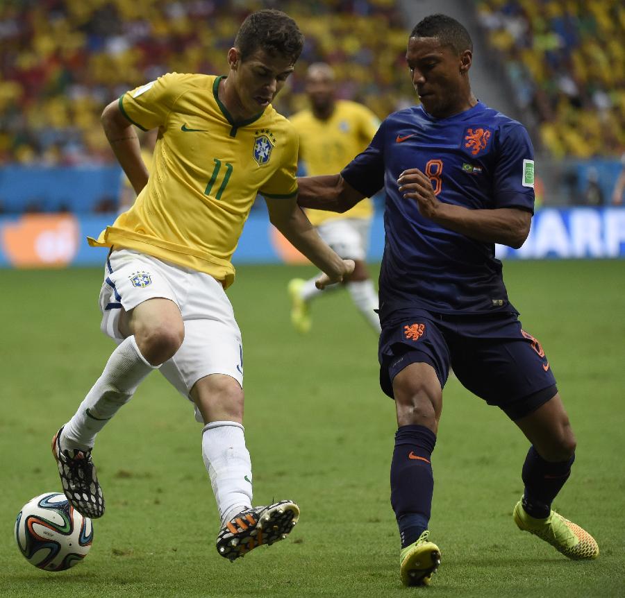 (世界杯)(25)足球--季军争夺战:巴西队对阵荷兰队(图)-搜狐滚动