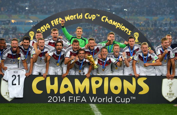 2014巴西世界杯决赛德国vs阿根廷动态    苦苦等待了24年之后,德国队