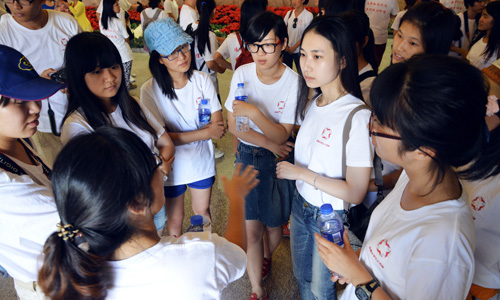 大学生记者参观八路军太行纪念馆 感受抗战精