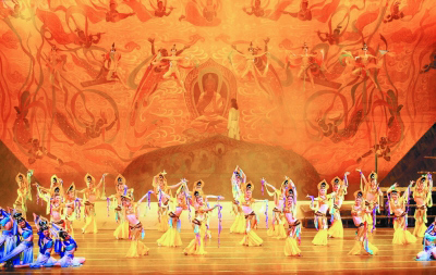 《中国文化报》:舞美行业有时并不美