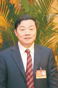 湖南华菱钢铁集团有限公司副总经理郑柏平 资料图