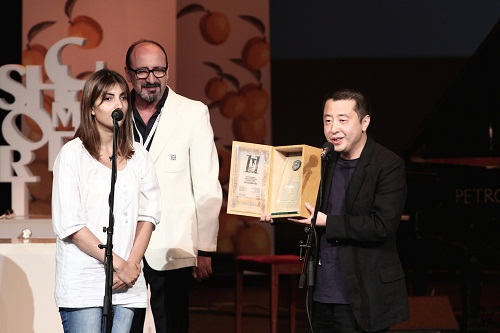 贾樟柯在亚美尼亚获杰出艺术成就“帕拉杰诺夫奖”