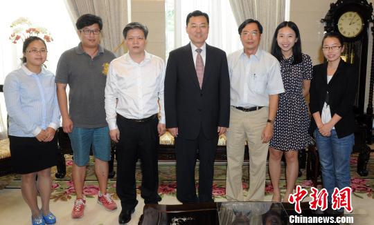 中国驻印尼大使谢锋接受记者采访。 刘可耕 摄