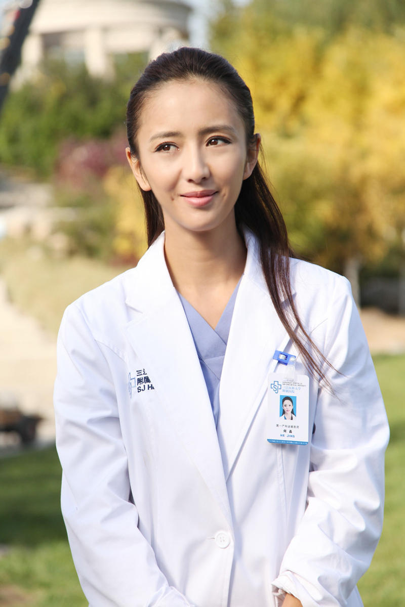 佟丽娅,王耀庆等一众实力派演员主演的医疗职场励志大戏《产科医生》