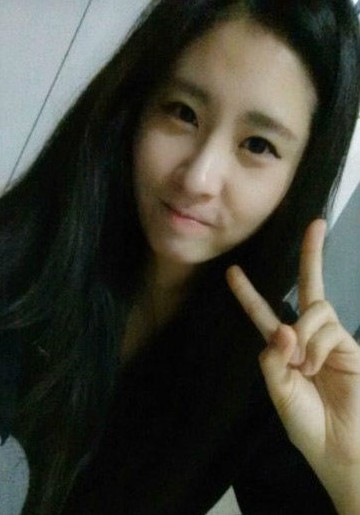 【组图】张碧晨被曝是exo张艺兴的私生饭 曾加入韩国女团sunny days