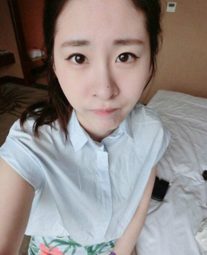 【组图】张碧晨被曝是exo张艺兴的私生饭 曾加入韩国女团sunny days