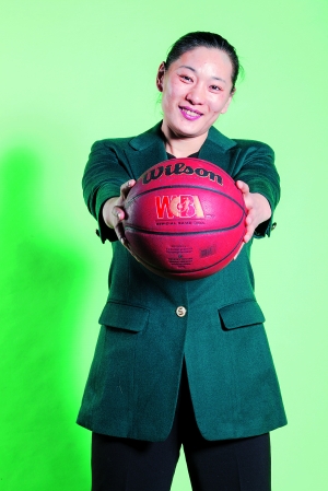 osports 供图  李昕这个名字相信在最近一段时间里都会成为中国篮球