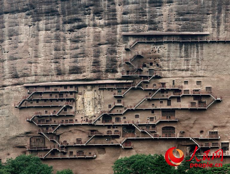 重走丝绸之路甘肃段:麦积山石窟展多世纪佛教
