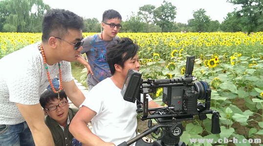 甘肃籍青年导演尹国才和他的《风筝与风》公益