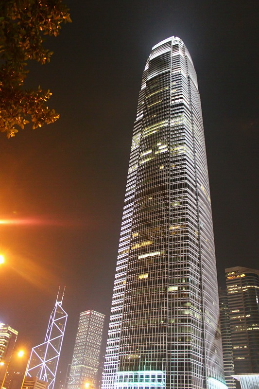 我对钱币展兴趣一般,关键是展厅是在ifc(香港国际金融中心)的高层!