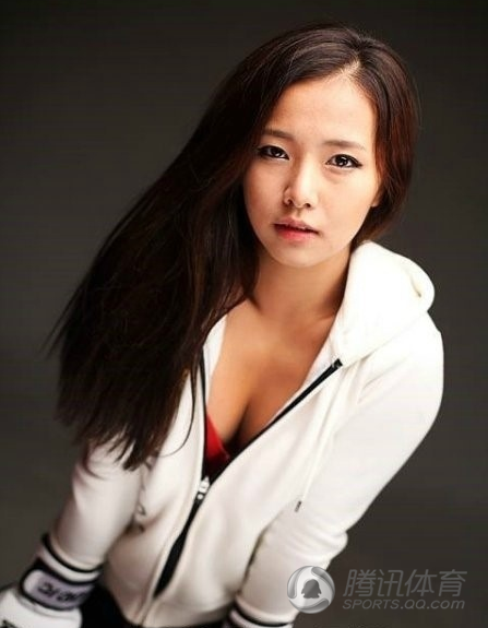 韩国格斗美少女爆红魔鬼面庞美女身材(图)天使狗图片