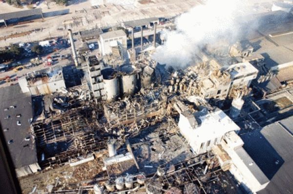 2008年2月8日，美国佐治亚州一家制糖厂发生糖尘爆炸和火灾