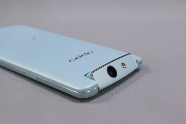 oppo n1 mini彩色版本开箱:冰幻蓝和清柠黄