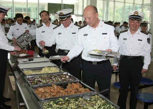 海军原参谋长杜景臣已调任海军副司令员(3)