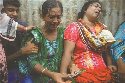 孟加拉国沉船 百人失踪(图)