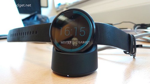 Moto 360智能手表支持无线充电 可测心率