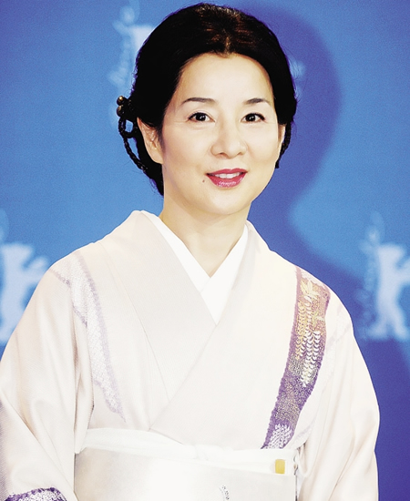 日本最美女演员69岁吉永小百合夺冠
