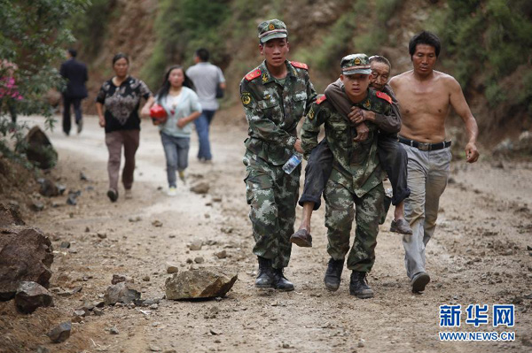 深厚的人民情怀 坚强的中国力量――云南鲁甸抗震救灾纪实