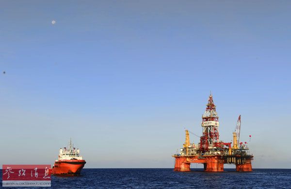 资料图片：2012年5月9日拍摄的“海洋石油981”。新华社记者金良快摄