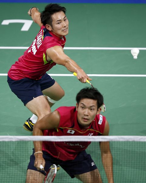 图文：2014羽毛球世锦赛首日 日本组合回球