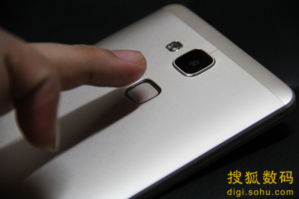 华为Ascend Mate 7体验:对Note 4的叫板