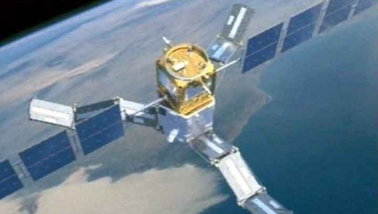 俄罗斯的侦查卫星“宇宙-2495”进入大气层并在美上空爆炸