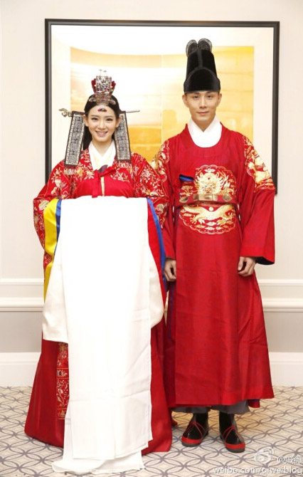 许茹芸穿韩式婚服结婚盘点各国嫁衣