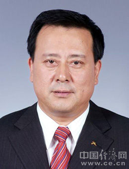 孙轶 男，汉族，1958年12月生，1978年9月参加工作，1981年1月加入中国共产党，在职研究生学历。