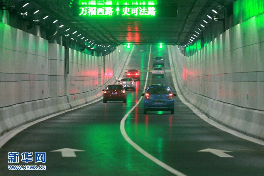 扬州瘦西湖隧道建成通车(图)-搜狐滚动