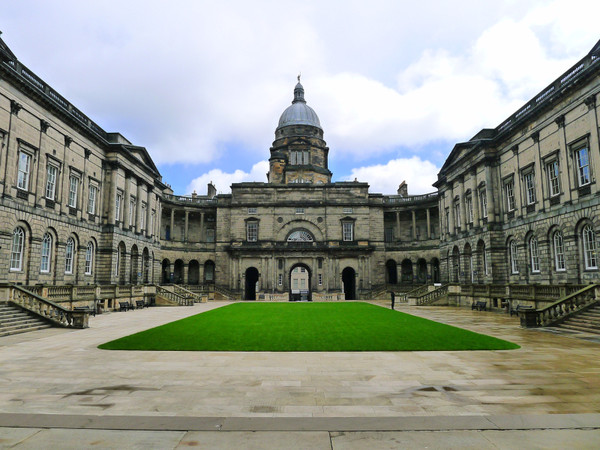 爱丁堡大学举行毕业典礼的麦克尤恩大堂mcewan hall