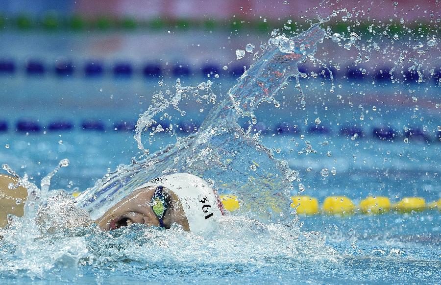 (亚运会)(11)游泳――男子1500米自由泳:孙杨夺
