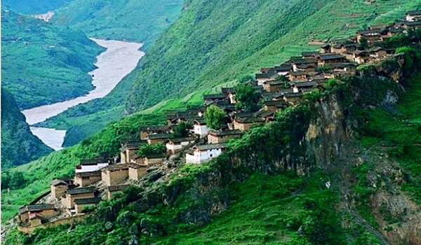 中国最美乡村－丽江宝山石头城