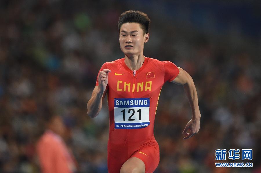 亚运男子100米:张培萌晋级(组图)