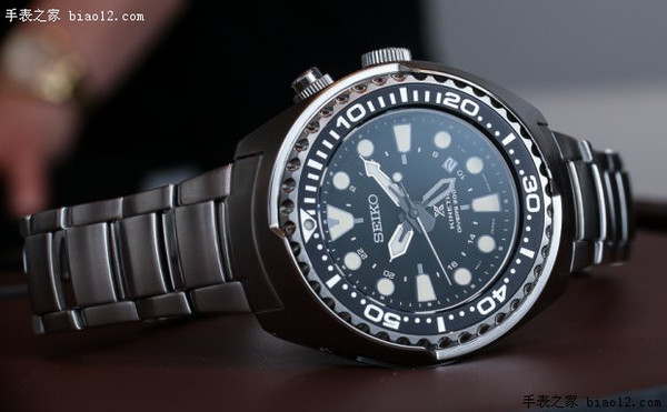 Seiko-Prospex-Kinetic-GMT-Divers-watch-5