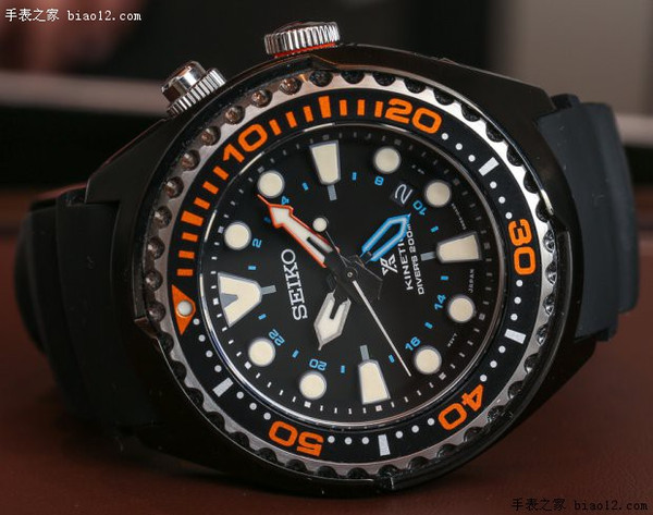 Seiko-Prospex-Kinetic-GMT-Divers-watch-9